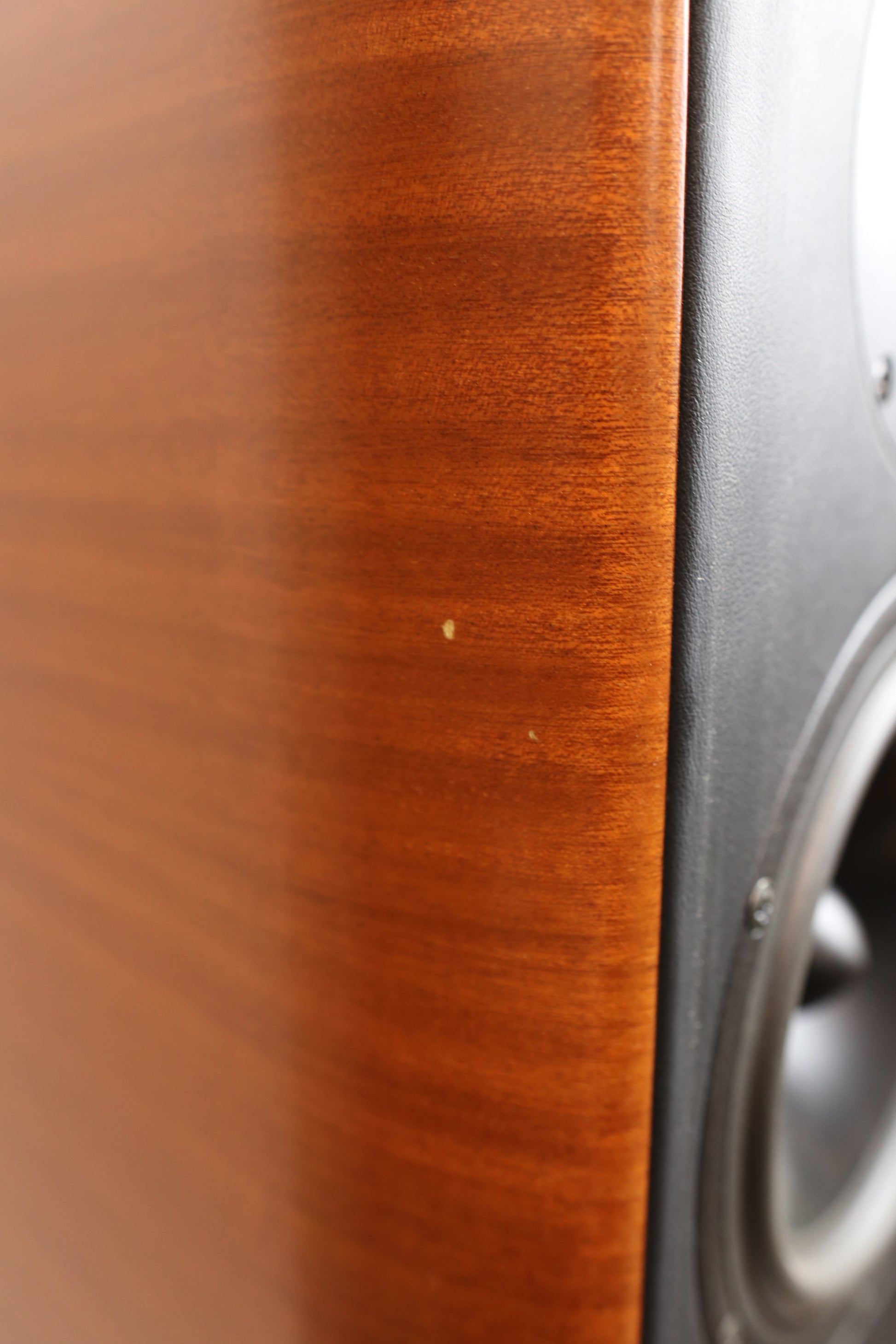 Opera Platea Floorstanding Loudspeakers (USED)