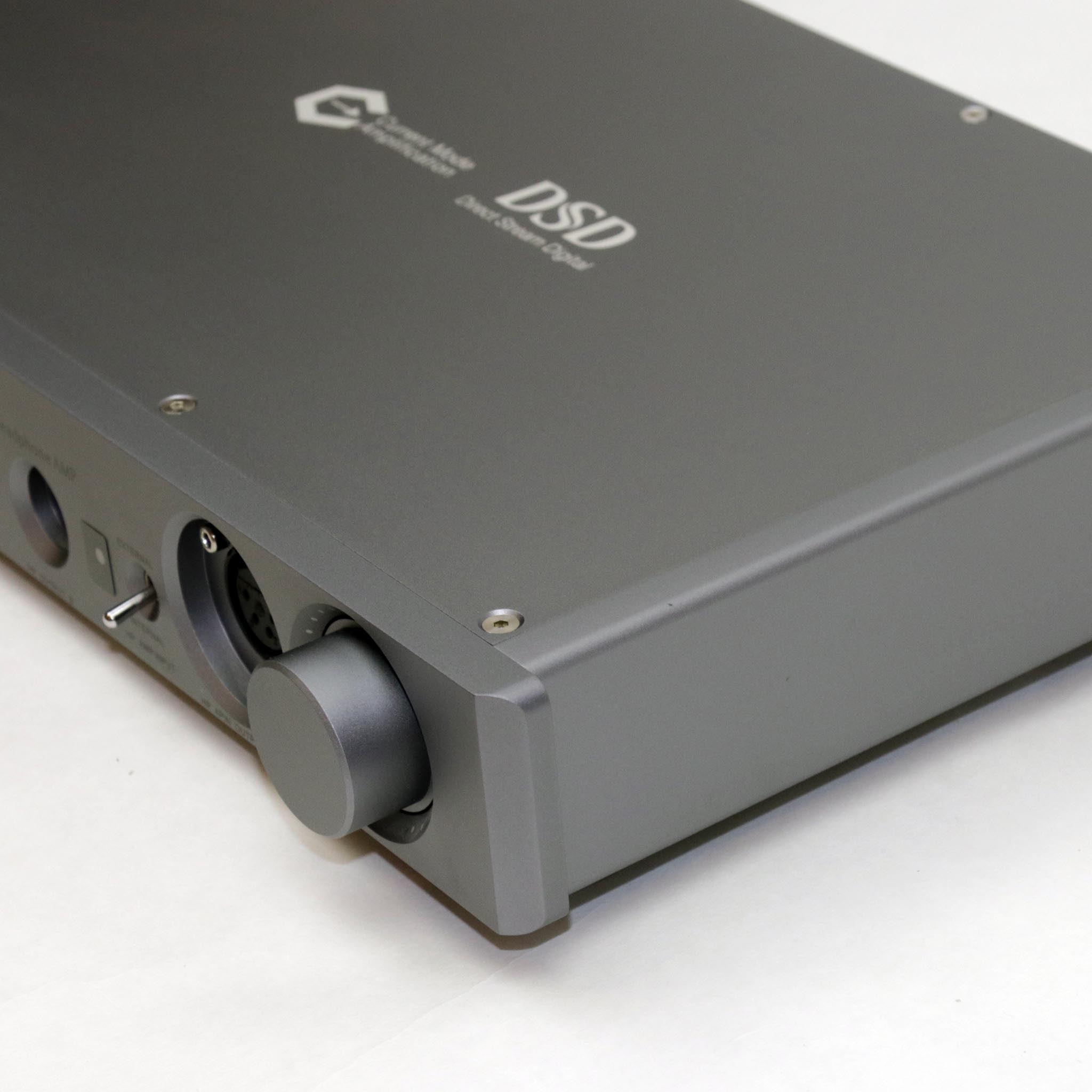 Questyle CMA600i Headphone Amplifier / DAC (USED) – Upscale Audio