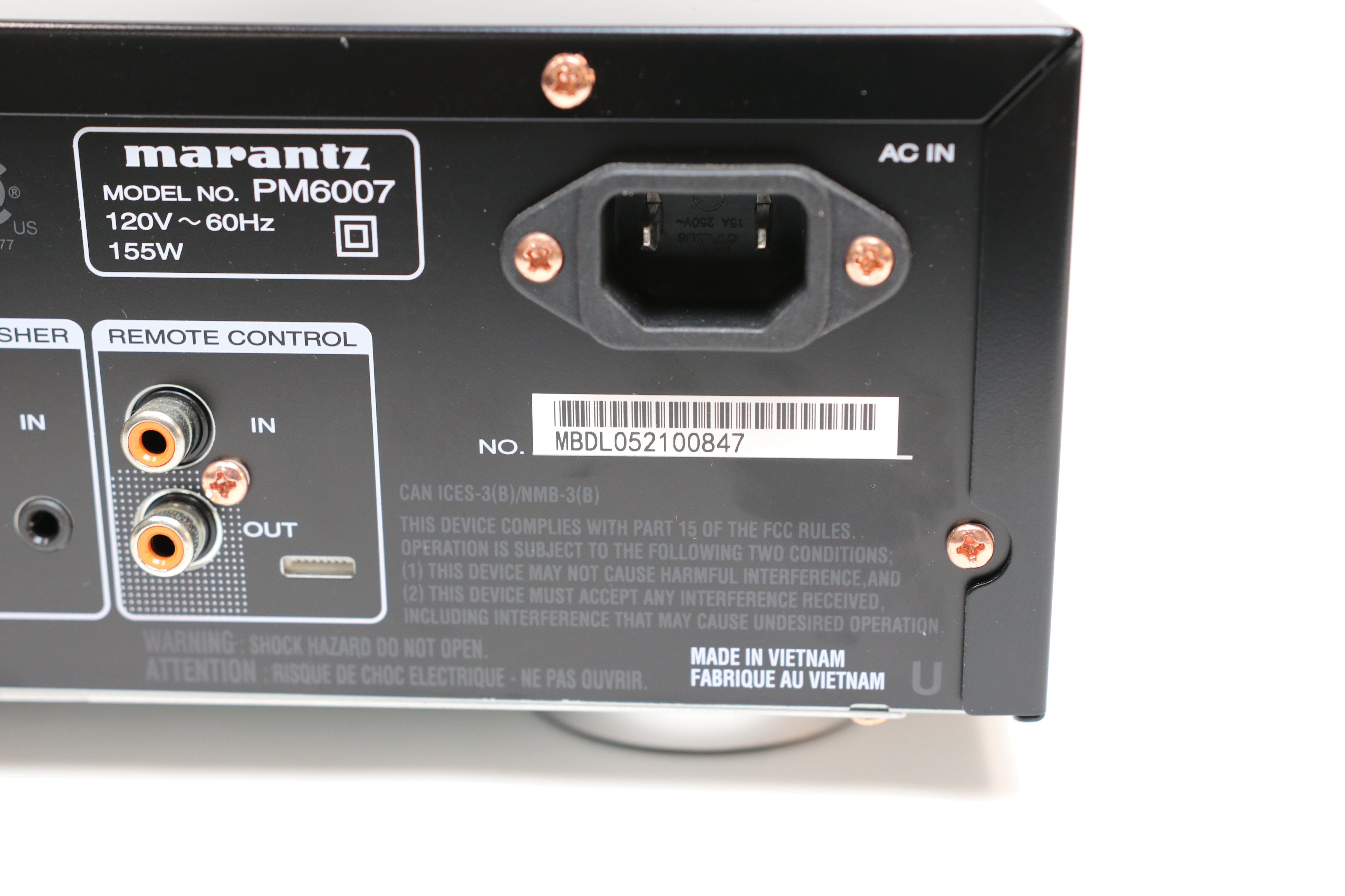 marantz PM6007 新品未使用 Marantz PM6007 stereo amplifier (2x 45W, 8 Ohm)