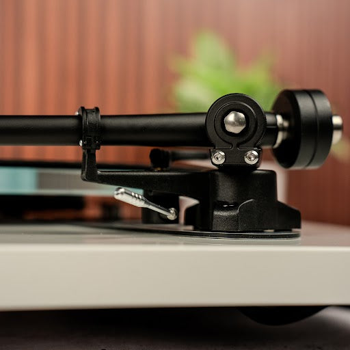 Rega Planar 3 Turntable